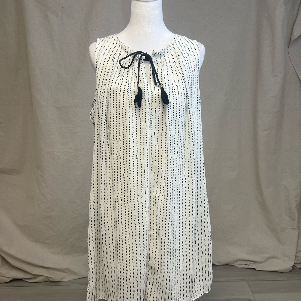 DR2 Sleeveless Shift Dress Sz M White Black Dotted Stripe Boho Summer Resort